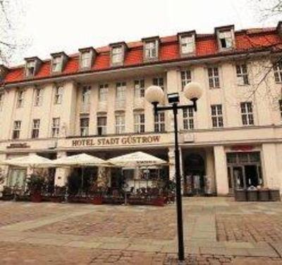 фото отеля Ringhotel Hotel Stadt Gustrow