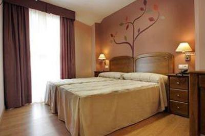 фото отеля Hostal Campo Real