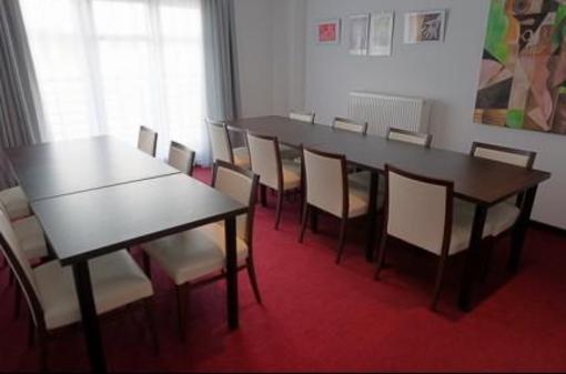 фото отеля F - Team Hotel