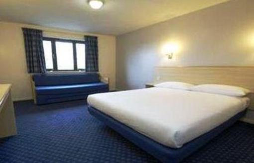 фото отеля Travelodge Shrewsbury