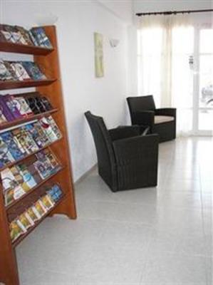 фото отеля Hostal Los Pinos Ibiza