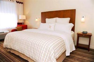 фото отеля Four Points Hotel Cambridge City