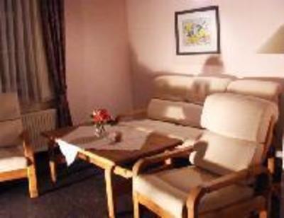 фото отеля Hotel Zur Kaiserpfalz