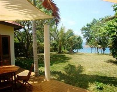 фото отеля Angels Beach House Port Vila