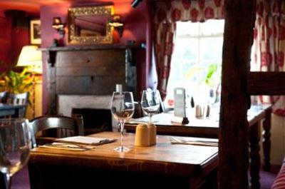 фото отеля Innkeeper's Lodge Aylesbury South Weston Turville