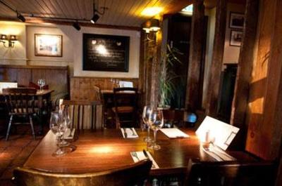 фото отеля Innkeeper's Lodge Aylesbury South Weston Turville