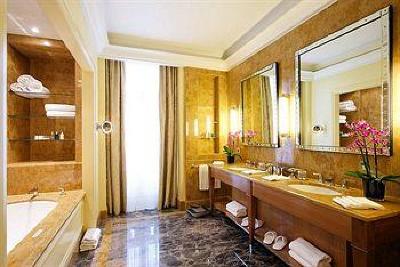 фото отеля Hotel Le Plaza