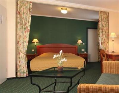 фото отеля Hotel Zur Post Waldbreitbach