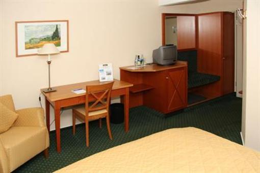 фото отеля Hotel Zur Post Waldbreitbach