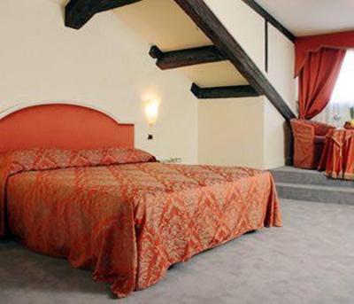 фото отеля Duodo Palace Hotel
