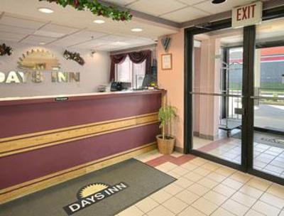 фото отеля Days Inn Hillsdale