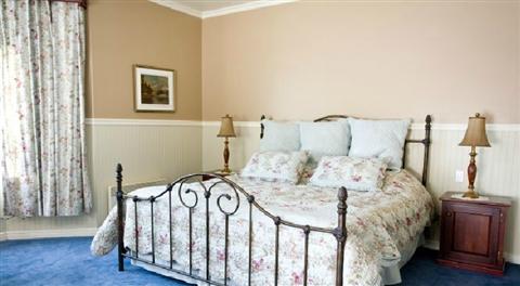 фото отеля Auberge La Montagne Coupee