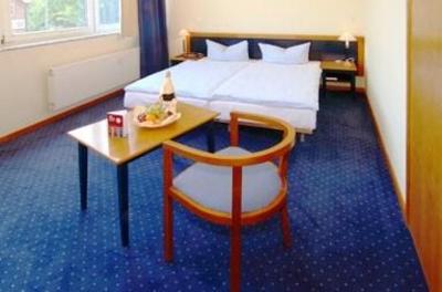 фото отеля Hoteltow