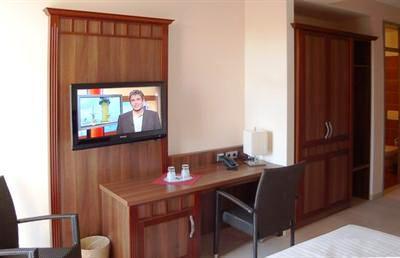 фото отеля Waldhotel Graal-Muritz