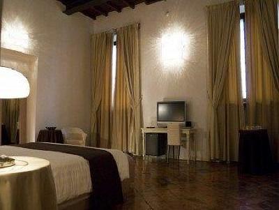 фото отеля Residenza La Villa Hotel Mantua