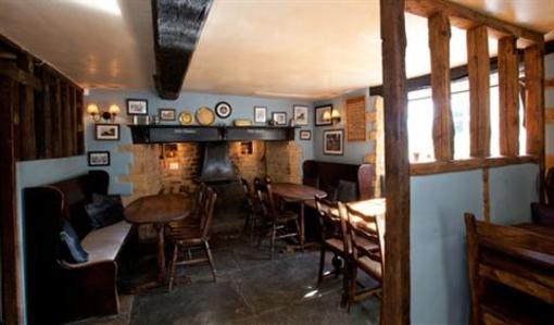 фото отеля The Ebrington Arms Inn Chipping Campden