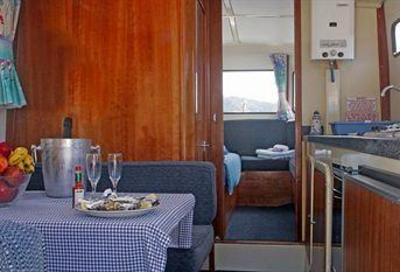 фото отеля Lightleys Holiday Houseboat Port Alfred