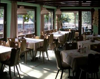 фото отеля Johanniskreuz Hotel-Restaurant