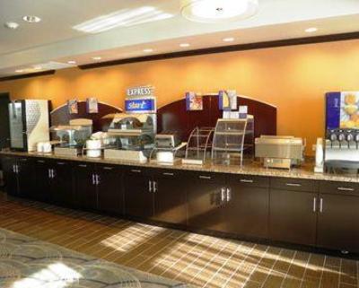 фото отеля Holiday Inn Express Hotel & Suites Overland Park