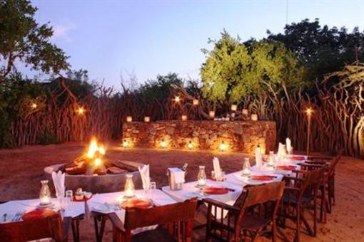 фото отеля Rhulani Safari Lodge