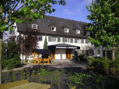 фото отеля Gästehaus Im Waldpark Warstein