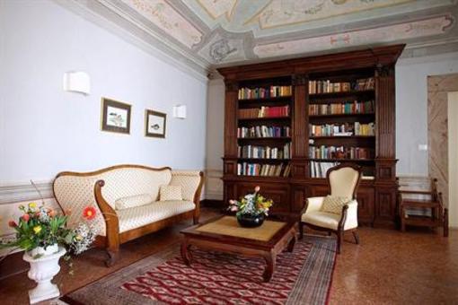фото отеля Villa Sermolli