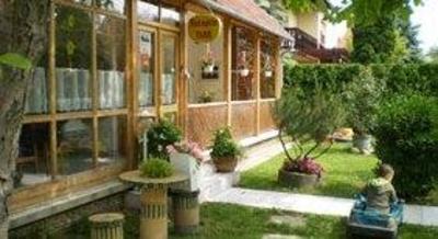 фото отеля Tarr Apartmanok