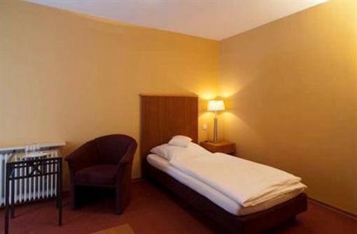 фото отеля Hardtwald Hotel