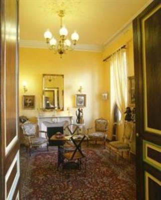 фото отеля Hotel Du Parc Cavaillon