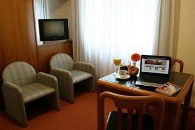 фото отеля Plaza San Martin Suites