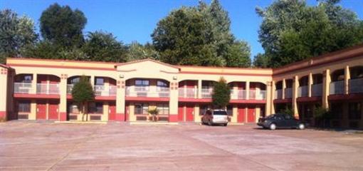 фото отеля Tahlequah Motor Lodge