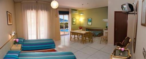 фото отеля Villa Giardini Apartments Giardini Naxos