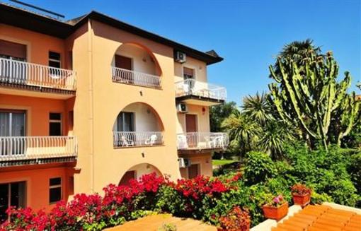 фото отеля Villa Giardini Apartments Giardini Naxos