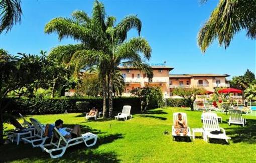фото отеля Villa Giardini Apartments Giardini Naxos