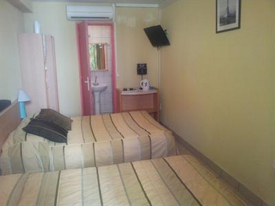 фото отеля Hotel Royal Colombes