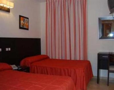 фото отеля Hostal Goyma III