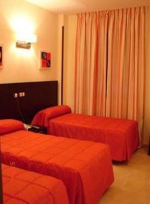 фото отеля Hostal Goyma III