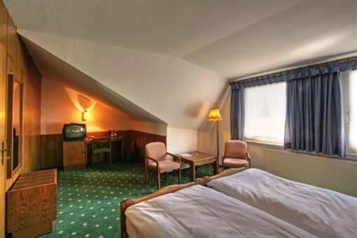 фото отеля Jeddinger Hof Land und Seminarhotel