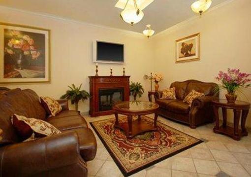 фото отеля Sleep Inn & Suites Hewitt
