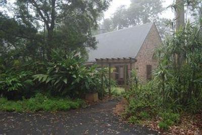фото отеля Witches Falls Cottages