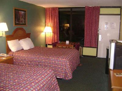 фото отеля Days Inn Port Royal