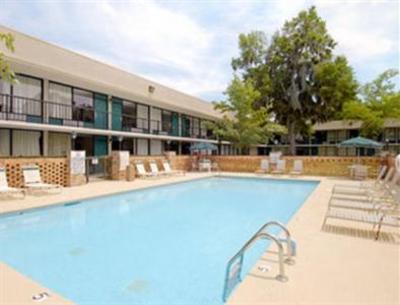фото отеля Days Inn Port Royal