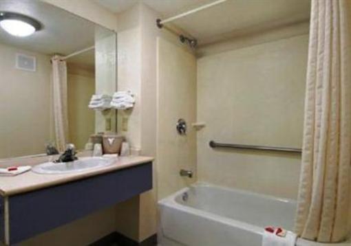 фото отеля Red Roof Inn - Jackson