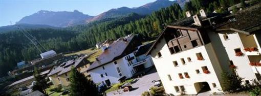 фото отеля Hotel Chesa Surlej