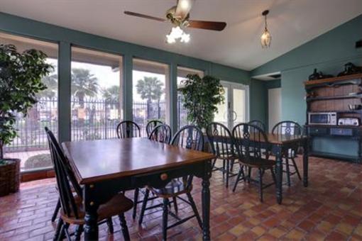 фото отеля Americas Best Value Inn Angleton
