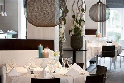 фото отеля Van Der Valk Hotel Venlo