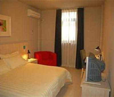 фото отеля Jinjiang Inn Yantai Nanda St