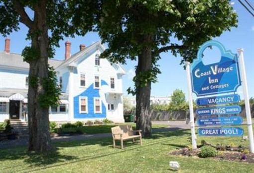 фото отеля The Coast Village Inn & Cottages