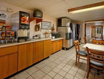 фото отеля Hannibal Super 8 Motel