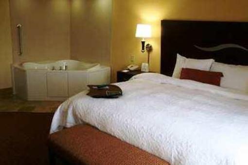 фото отеля Hampton Inn Galax